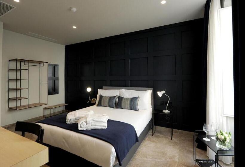 هتل The Manoel Boutique