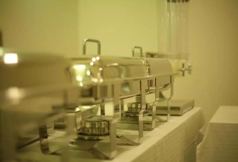 The Pacific Hotel, Vadodara