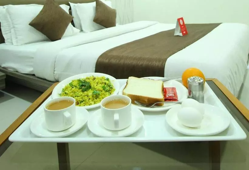 The Pacific Hotel, Vadodara