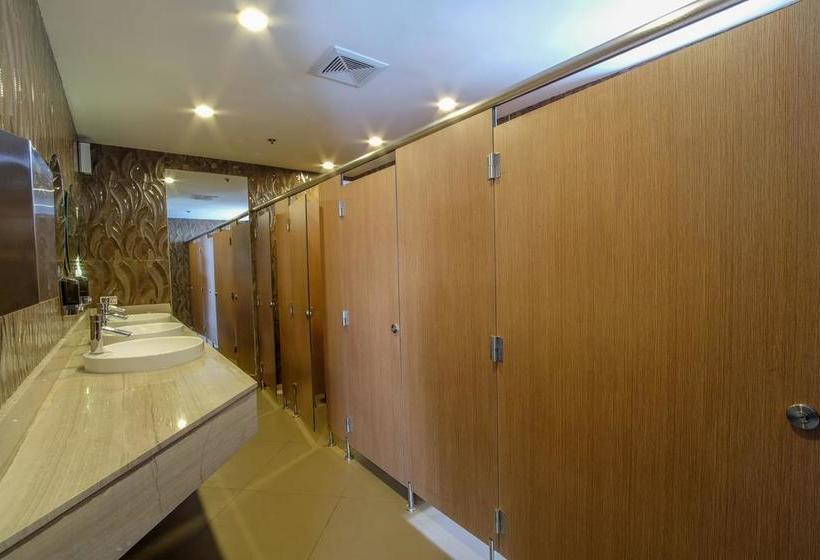 فندق Zen Rooms West Avenue