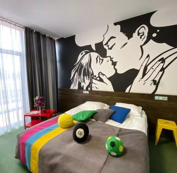 ホテル Emigrand Art