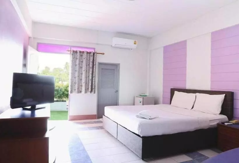 ホテル Kumkaew Udon