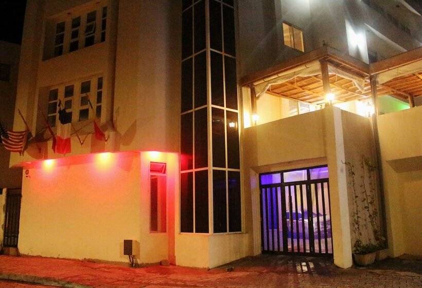 هتل Les Orchidees