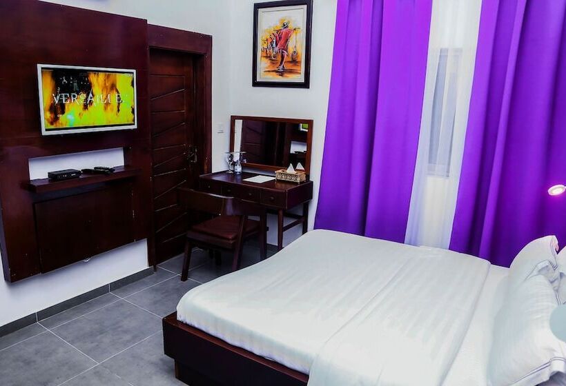 هتل Les Orchidees