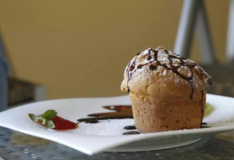 هتل Open House Boutique