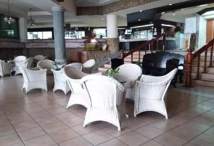 ホテル Petchkasem Grand