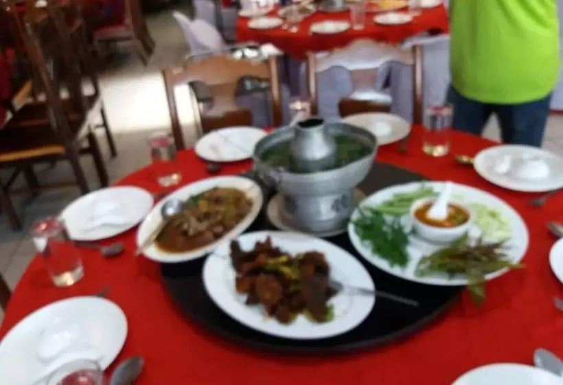 ホテル Petchkasem Grand