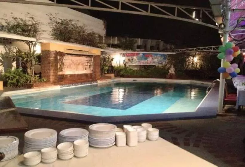 ホテル Petchkasem Grand