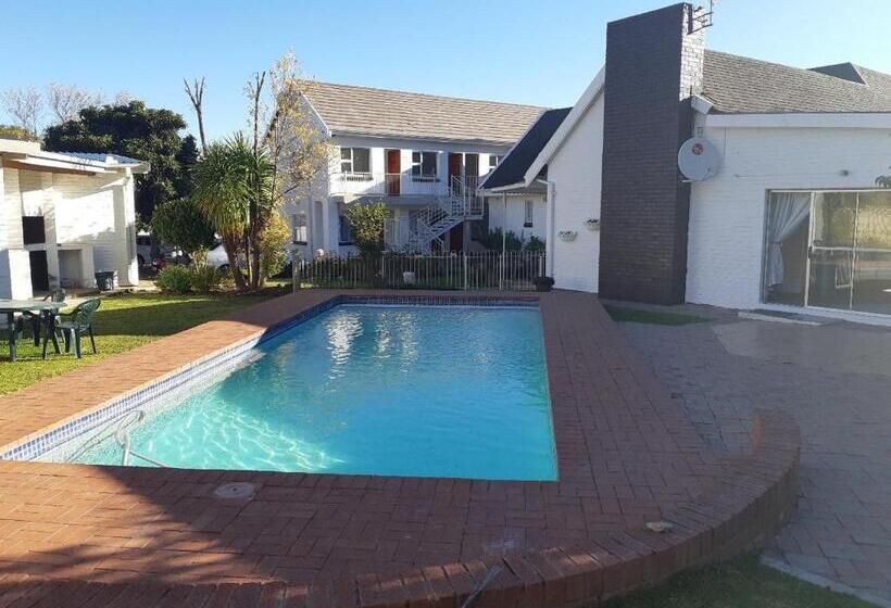 Bed and Breakfast Mentor Guest House