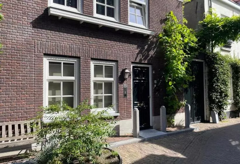 Boutique Hotel Nieuw Uilenburg