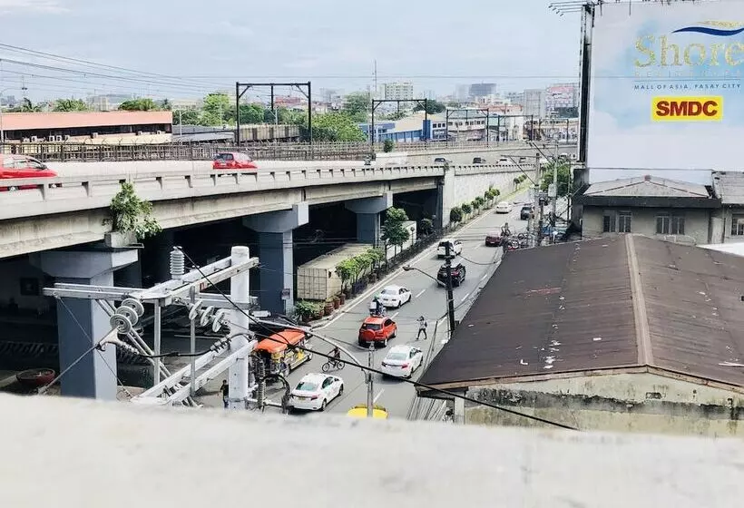 Hometown Hotel Makati   Edsa