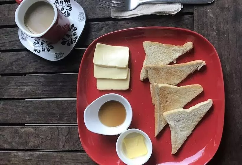 Hometown Hotel Makati   Edsa