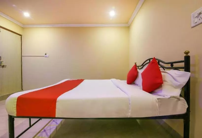 ホテル Oyo Stayout For Family At Calangute