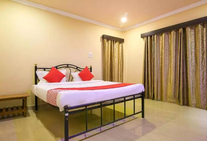 ホテル Oyo Stayout For Family At Calangute