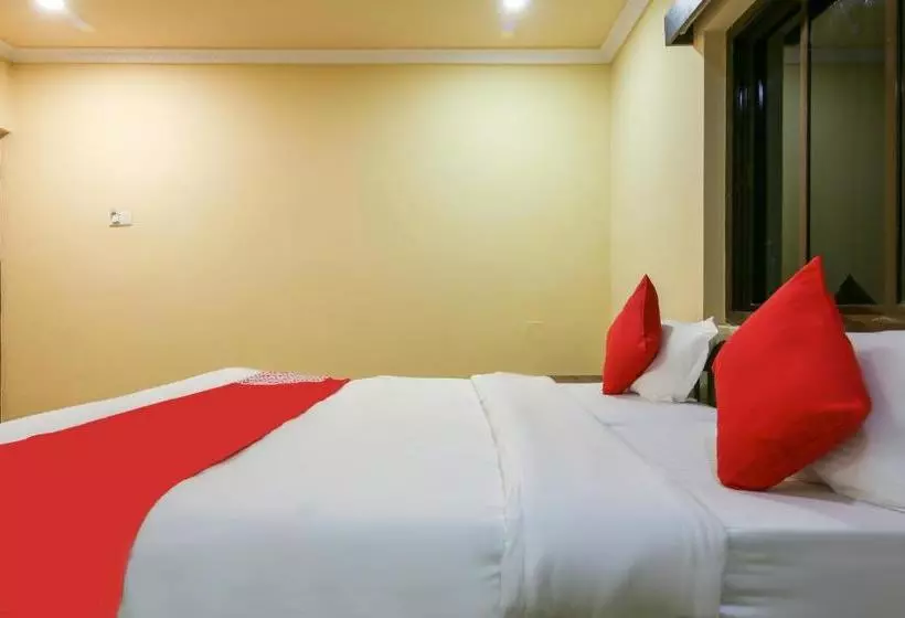 ホテル Oyo Stayout For Family At Calangute