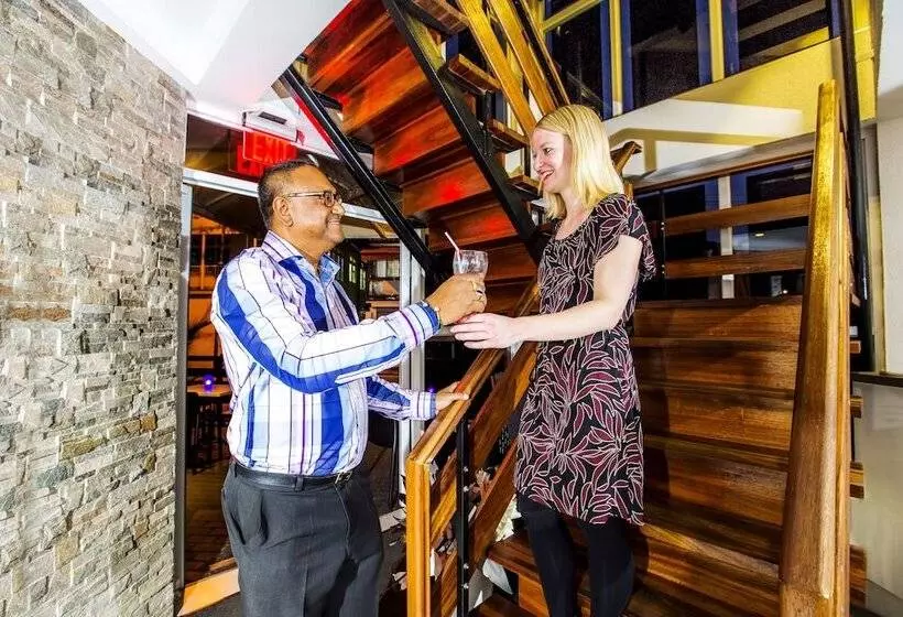 هتل Qinn Boutique