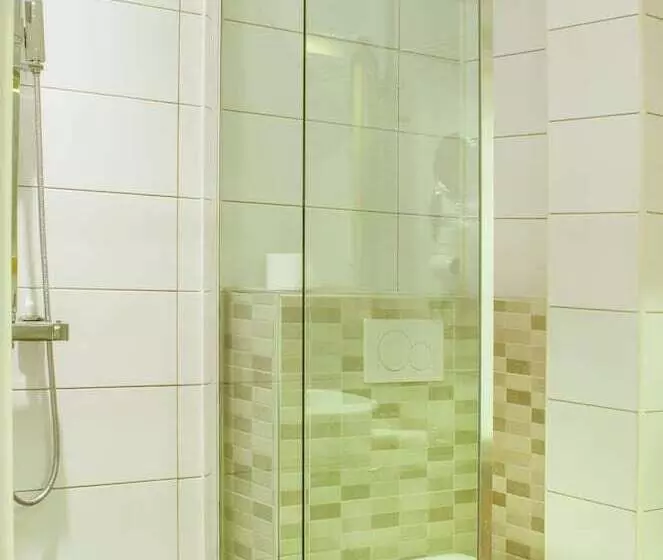 هتل Qinn Boutique