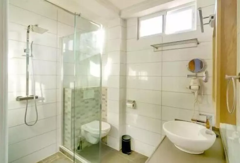 هتل Qinn Boutique