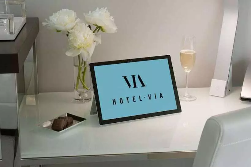 هتل Via