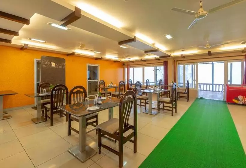 ユースホステル Kstdc Hotel Mayura Valley View Madikeri