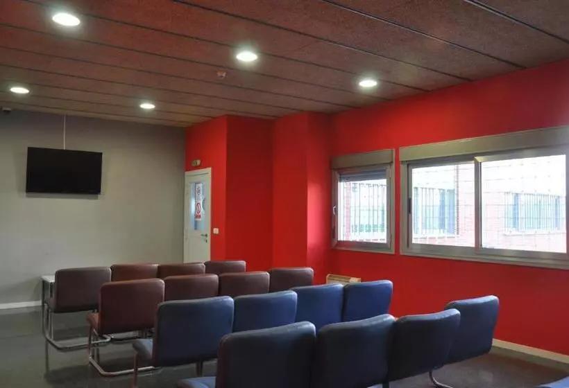 Retkeilymaja Residencia Tomás Alfaro Fournier