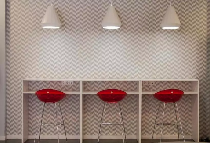 Retkeilymaja Residencia Tomás Alfaro Fournier