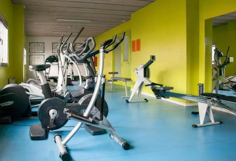 Retkeilymaja Residencia Tomás Alfaro Fournier