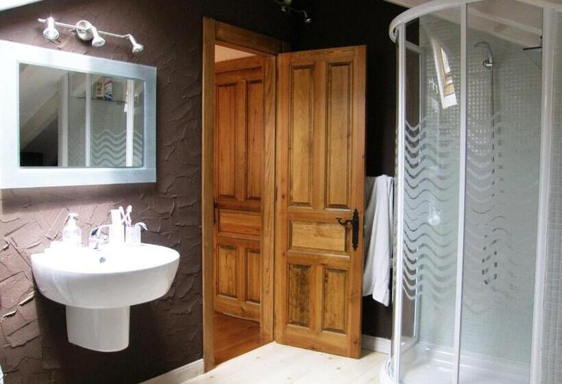 Albergue Turístico Valdebaró