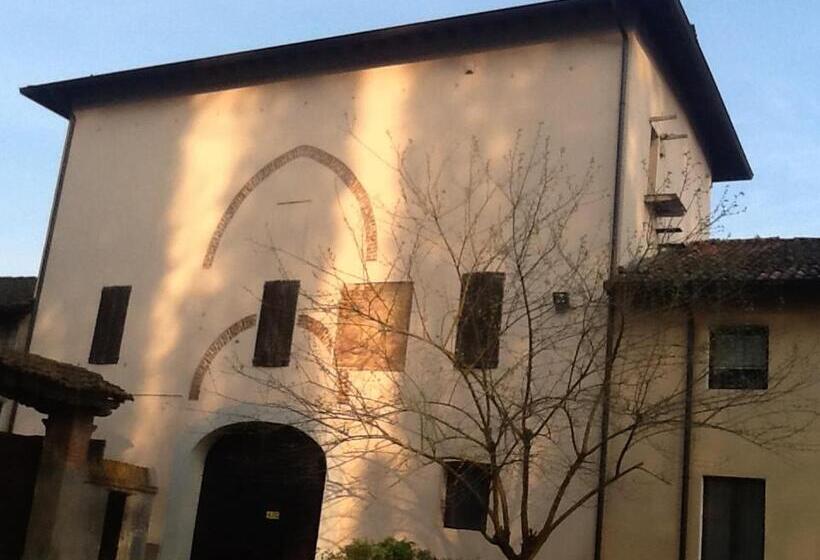 ベッドアンドブレックファースト Agriturismo San Bruno