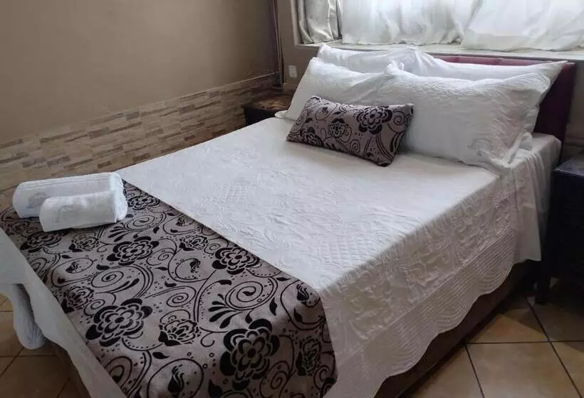 Ditsaleng Bed And Breakfast