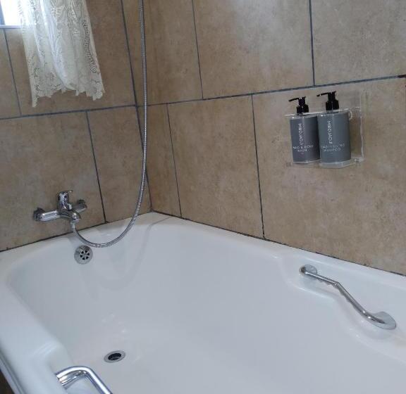 Ditsaleng Bed And Breakfast