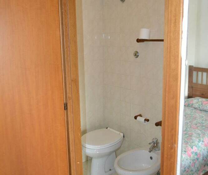 בית מלון כפרי Albergo Abruzzese