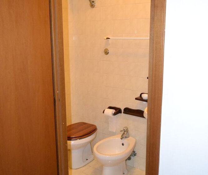 בית מלון כפרי Albergo Abruzzese