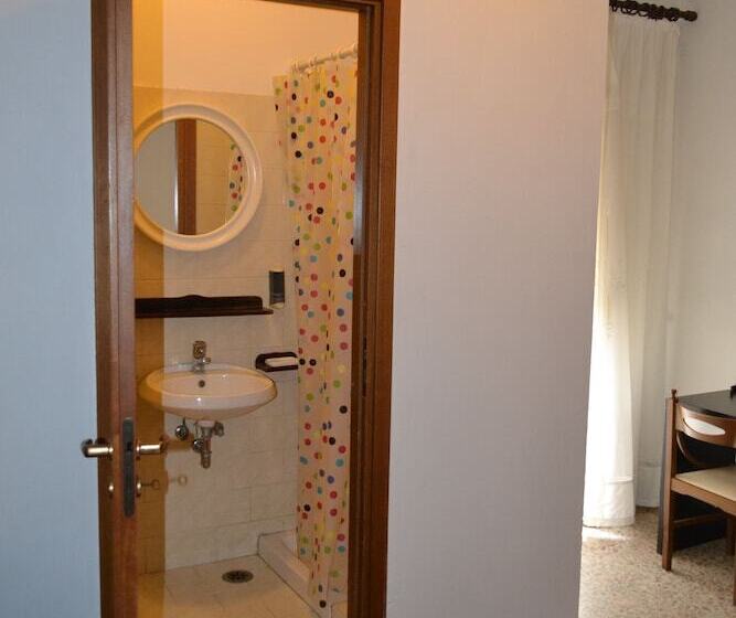 בית מלון כפרי Albergo Abruzzese