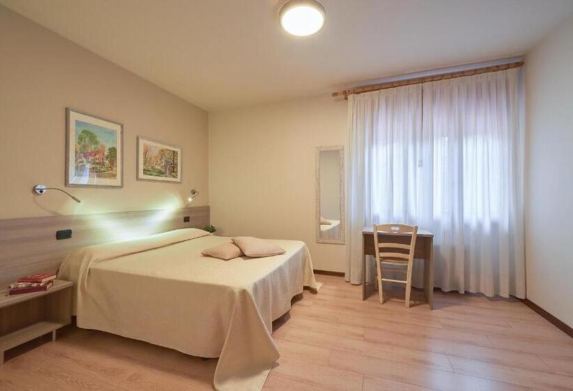 فندق Da Romagnolo