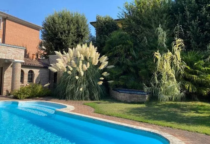 Hotelli Dama Estense