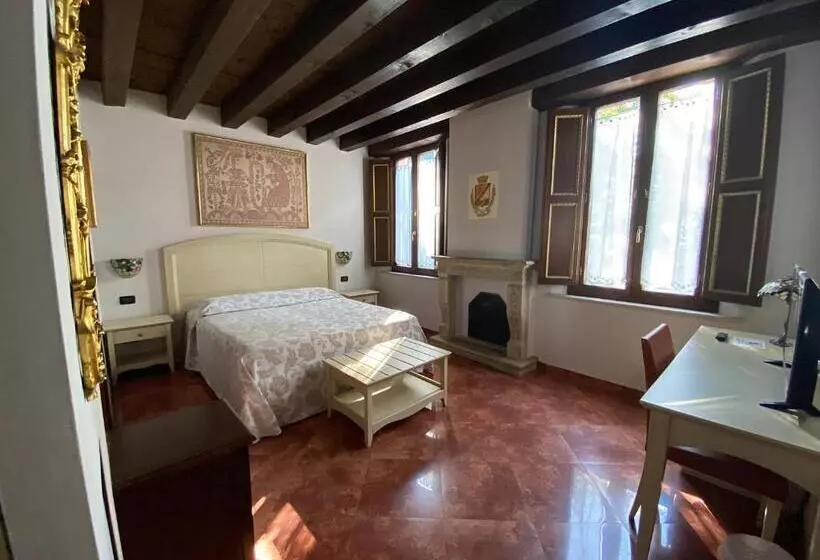 Hotelli Dama Estense