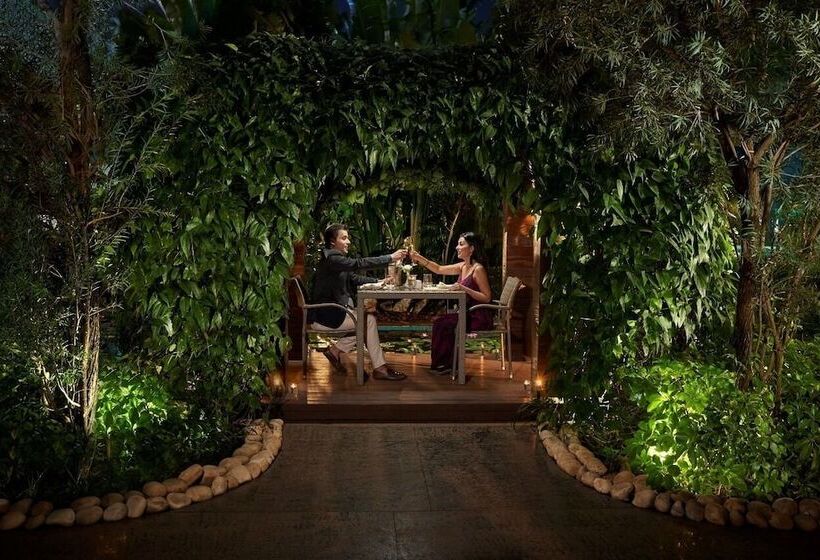 فندق Eskay Resorts By Muza