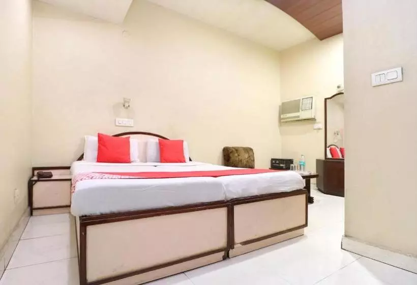ホテル Oyo Rooms Railway Station Clock Tower Opposite Bank Of India Shoe Bazaar