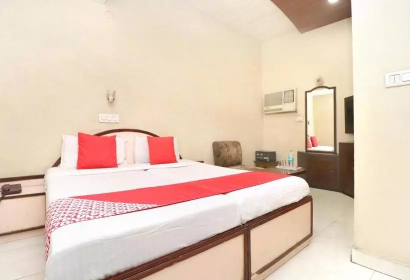 ホテル Oyo Rooms Railway Station Clock Tower Opposite Bank Of India Shoe Bazaar