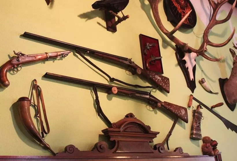 ホテル Pension Und Restaurant Die Burg