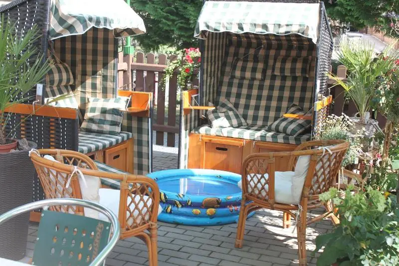 ホテル Pension Und Restaurant Die Burg