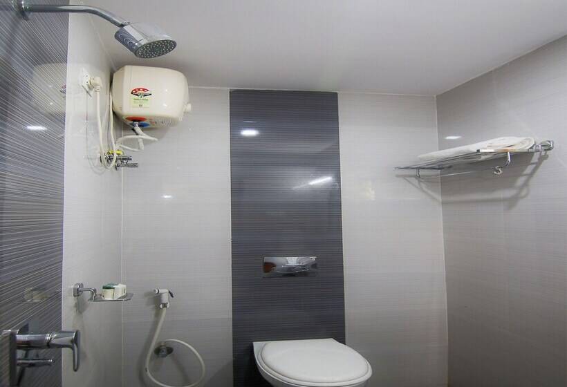 בית מלון כפרי The Stay Inn