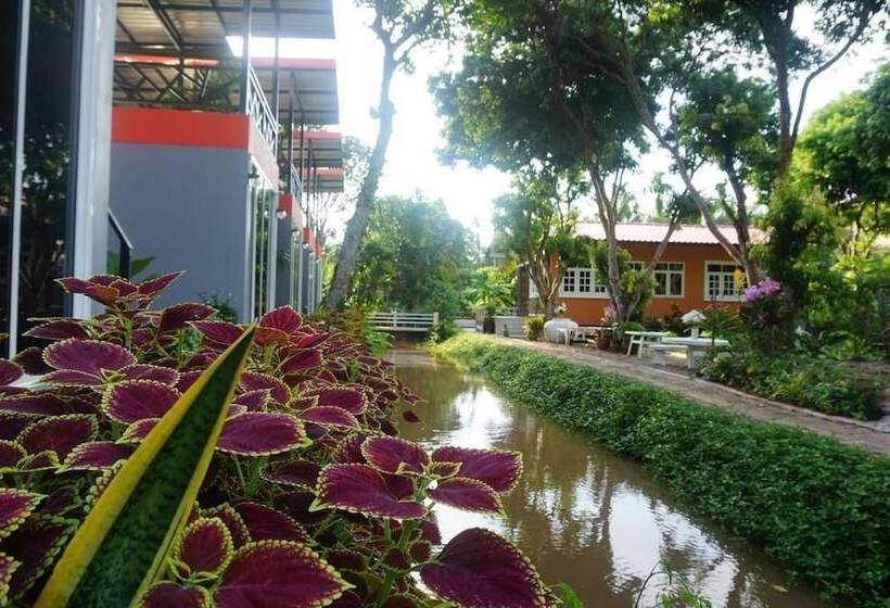 مُتل Meephawa Resort