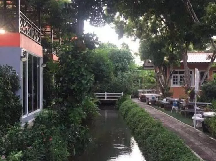 Motelli Meephawa Resort