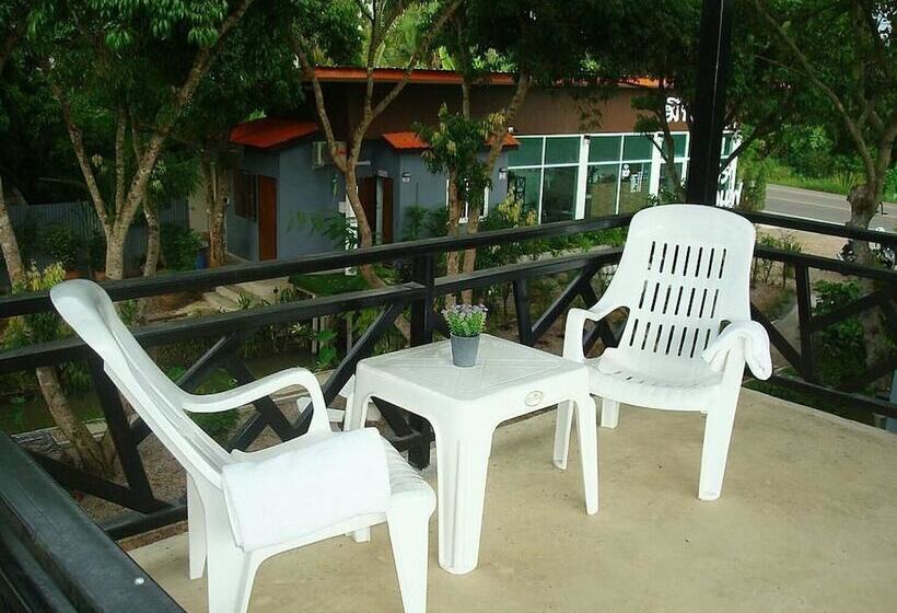 مُتل Meephawa Resort