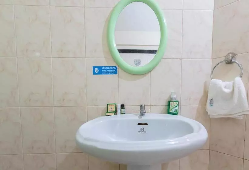 استراحتگاه Kstdc Hotel Mayura Talakaveri, Bhagamandala