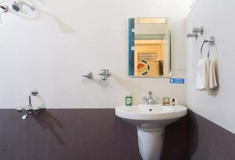 استراحتگاه Kstdc Hotel Mayura Talakaveri, Bhagamandala
