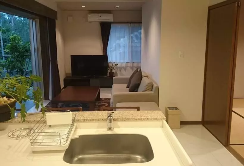 ベッドアンドブレックファースト Arimabaru Beach Resort