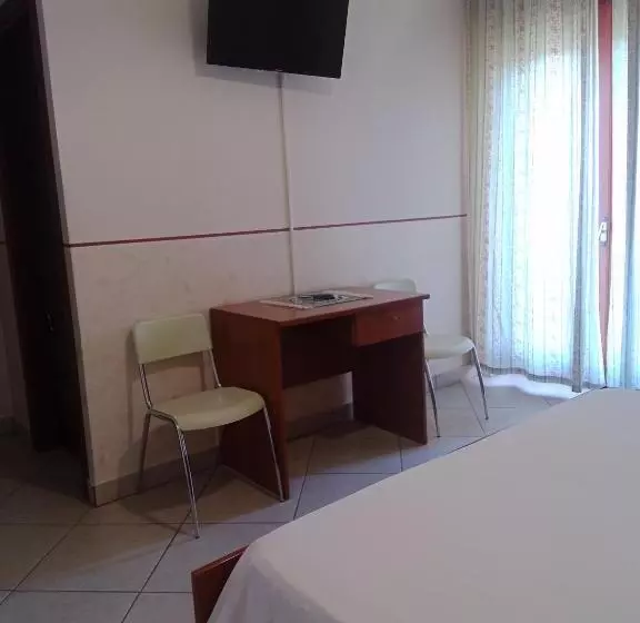 Hotelli Caimo Bed Breakfast